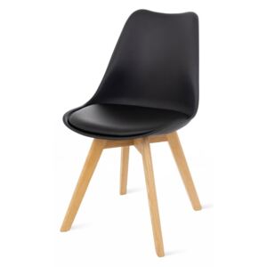 Set s dvije crne stolice s nogama od bukovine loomi.design Retro