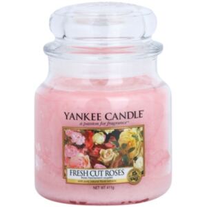 Yankee Candle Fresh Cut Roses mirisna svijeća Classic mala 411 g